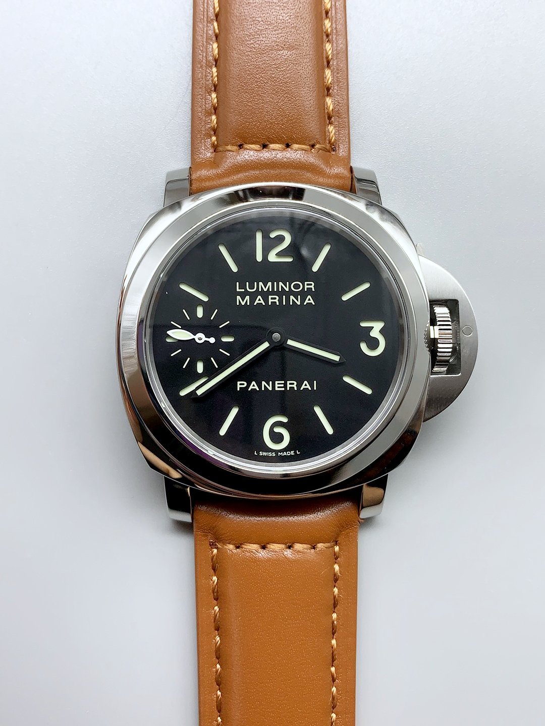 1月11日-330.jpg Panerai Luminor PAM111 – SuperLume Hour Sandwich Dial Markers(1:1Super Clone) - Image 1