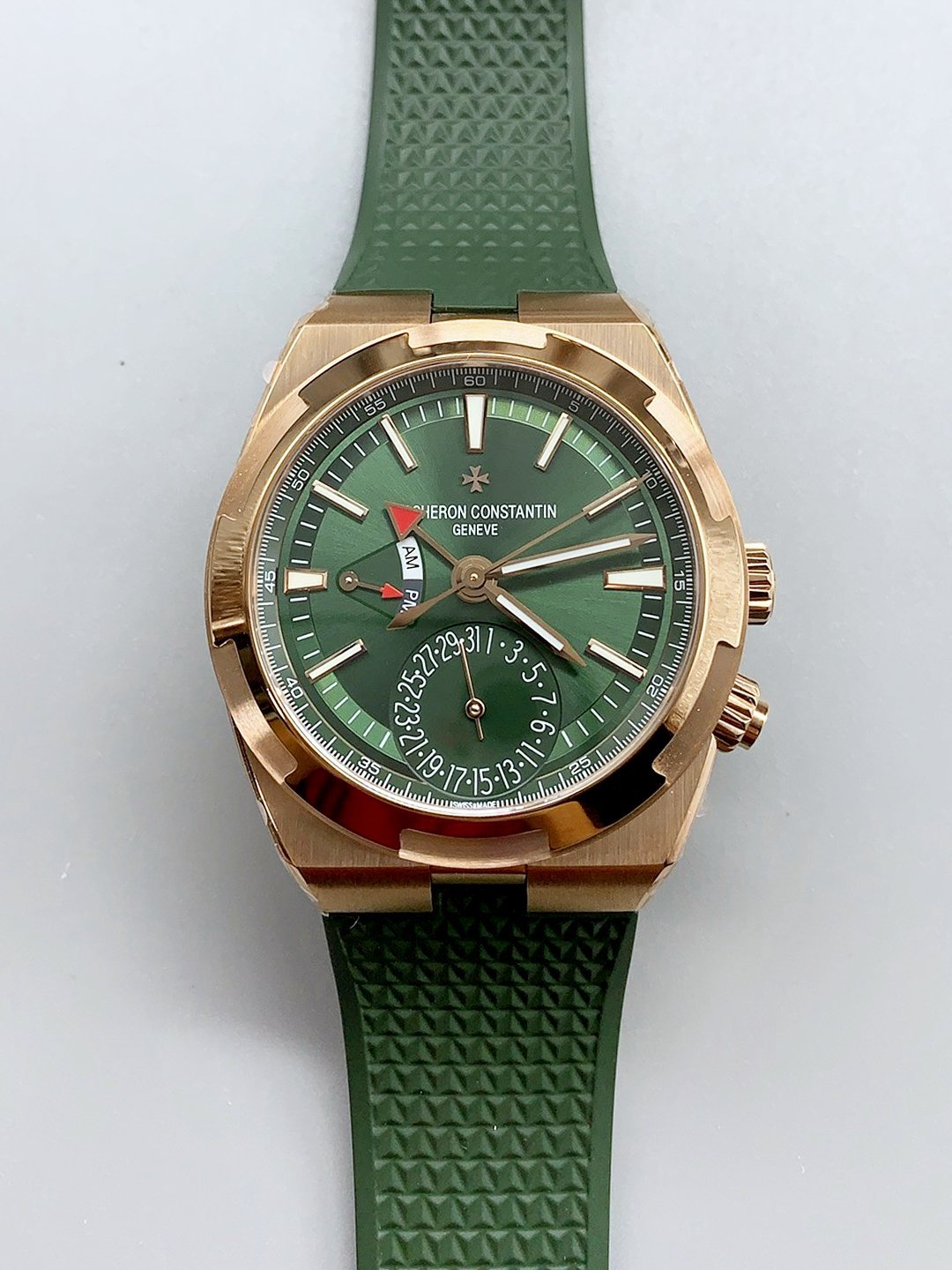 1月16日-21.jpg Vacheron Constantin Overseas Dual Time Rose Gold Green Dial(1:1Super Clone) - Image 1