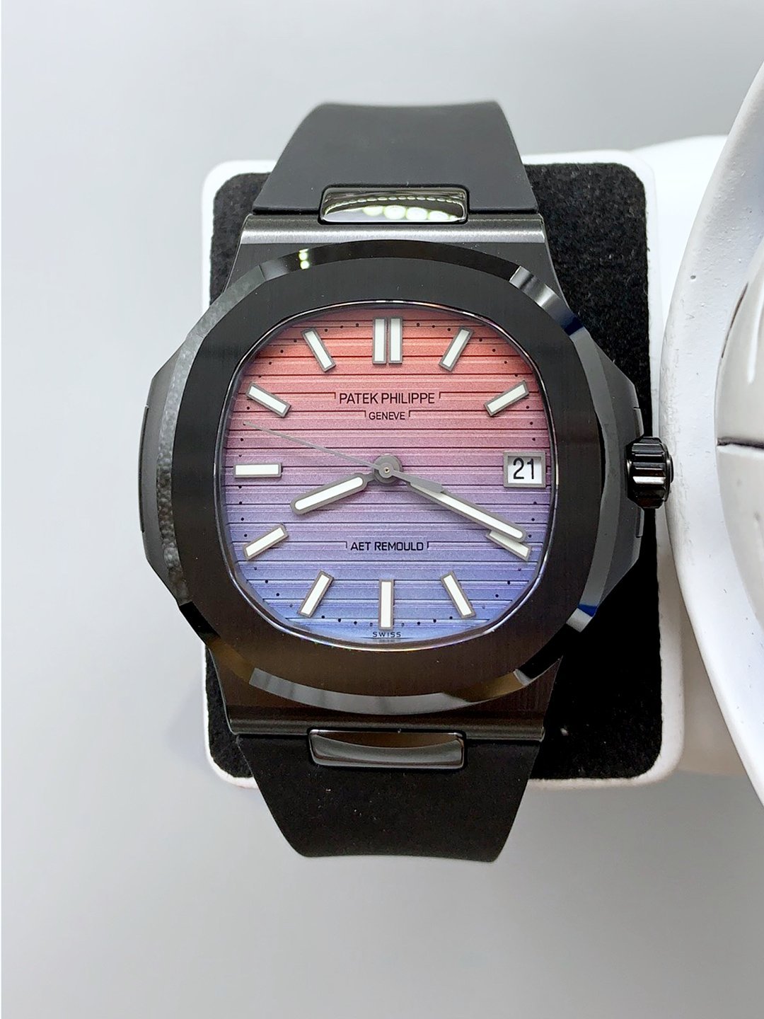 1月19日-24.jpg Patek Philippe Nautilus 5711 AET Remould Black Edition Watch(1:1Super Clone) - Image 1