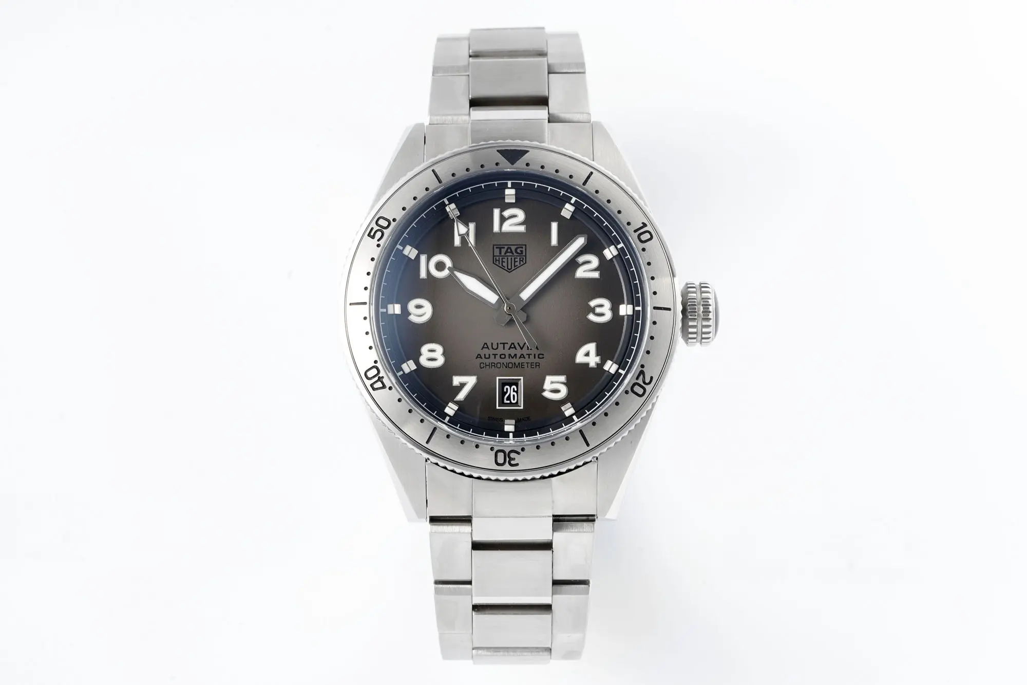src_0-294.webp TAG Heuer – Silver Stainless Steel, Grey Dial, Dress & Casual Style, 100m Waterproof, SW200 Movement, Premium - Image 1